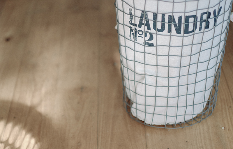 witness at laundromat