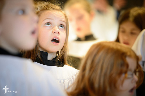 Elizabeth Vogt sings during worship on Transfiguration Sunday, Feb. 7, 2016, at Peace Lutheran Church in Sussex, Wis., LCMS Communications/Erik M. Lunsford